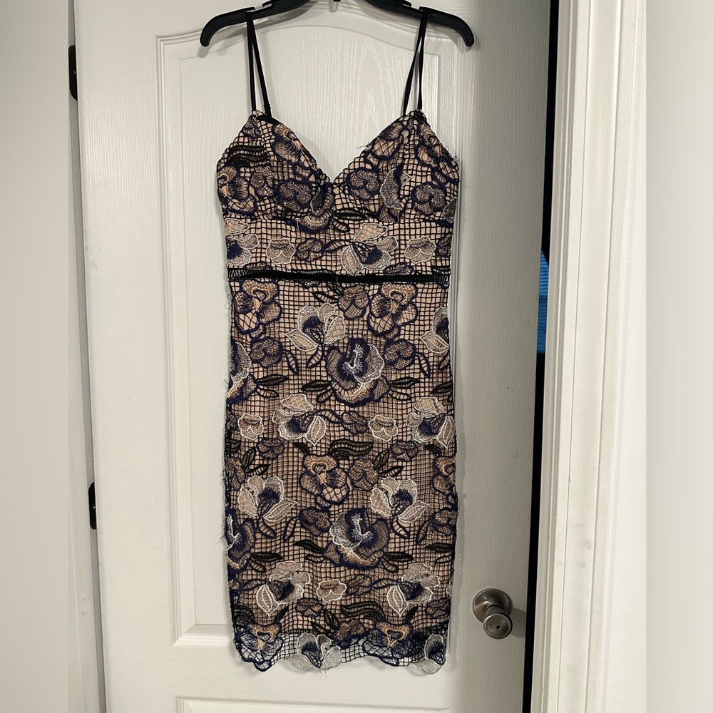 Gianni Bini Black and Cream Lace Chemise 
BLACK FRIDAY DEALS CHECK OUT MY CLOSET